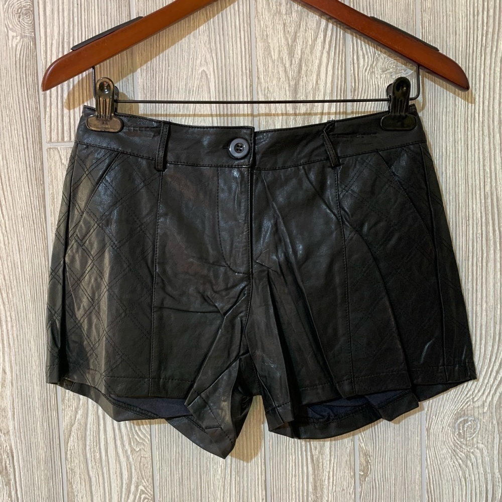 Lovely Girl Lined Faux Leather Vegan Leather Shorts size Small